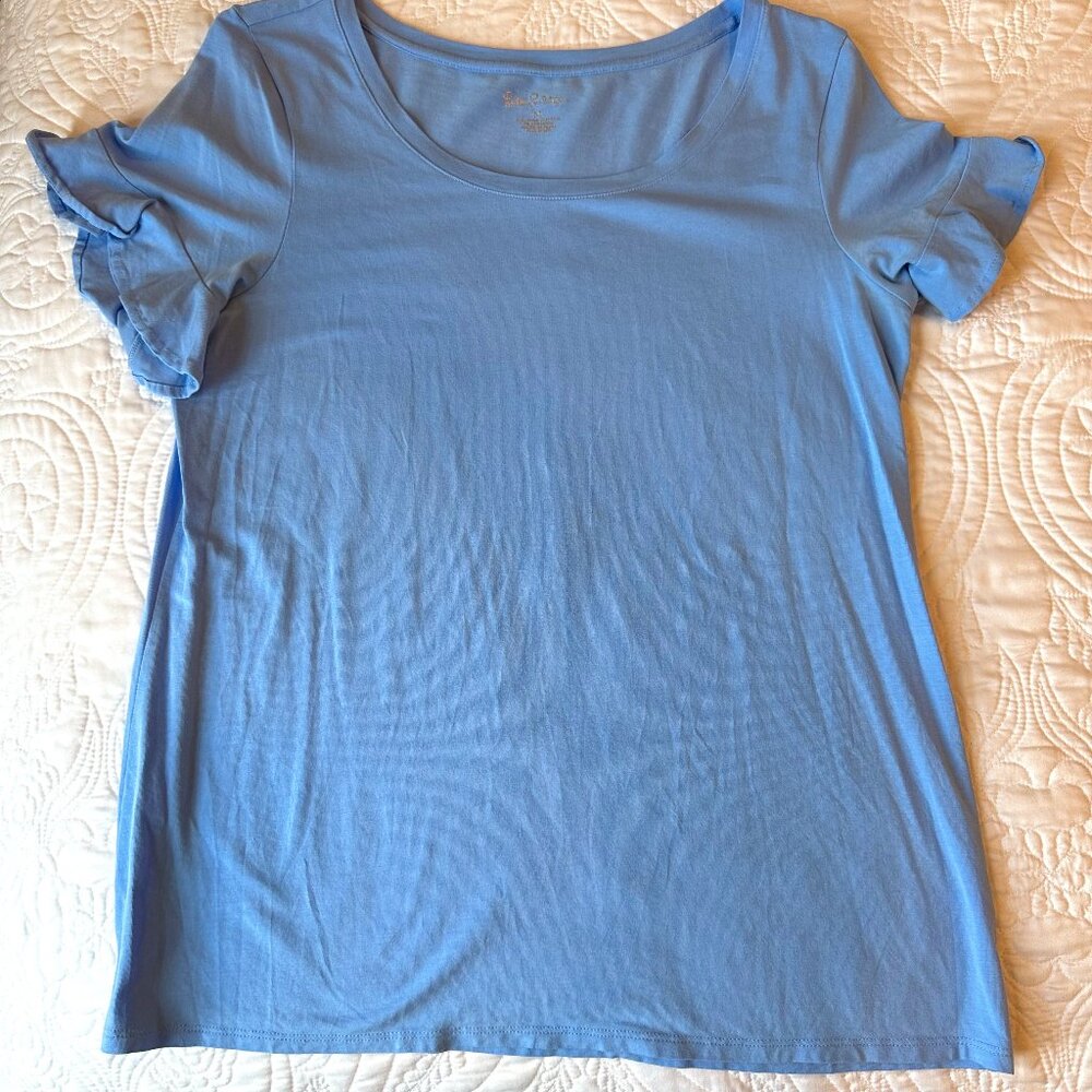 EUC Lilly Pulitzer Flutter Sleeve top in Blue - Size M